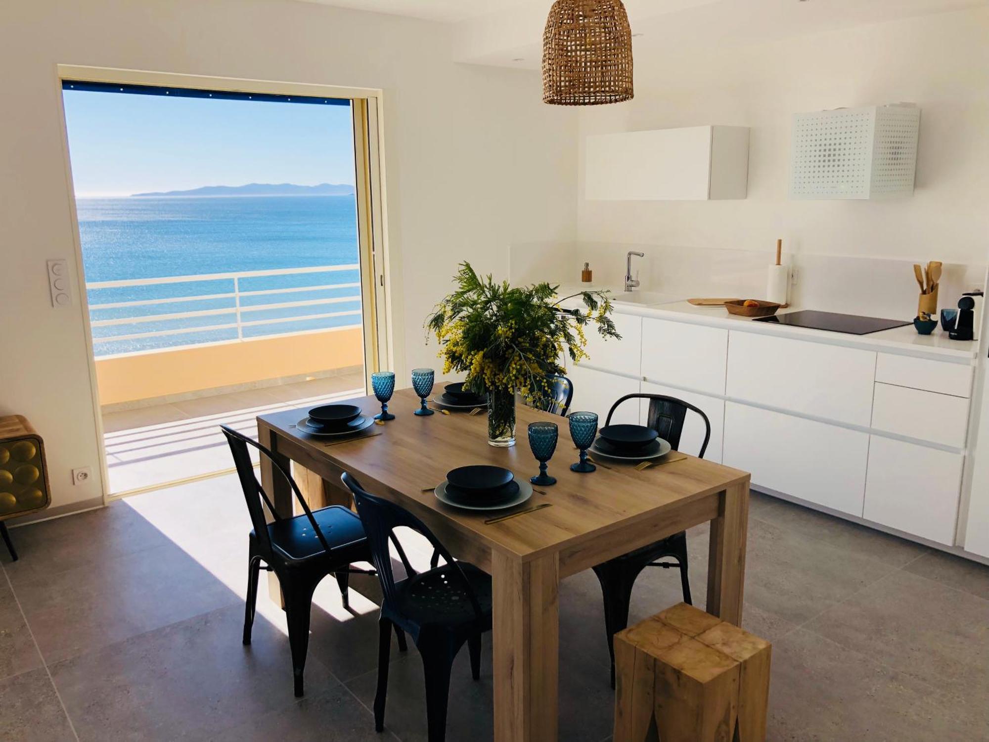 T3 Front De Mer Dernier Etage Vue Mer Petit Havre De Paix Pour Vos Vacances Emplacement Unique Vue Mer Panoramique A 180 Degres Pour Ce T3 En Face De La Plage Front De Mer Vue Sur Les Iles 5 Et Dernier Etage Avec Ascenseur 勒拉旺杜 外观 照片